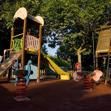 Camping Ezcaba Makirriain Екстер'єр фото
